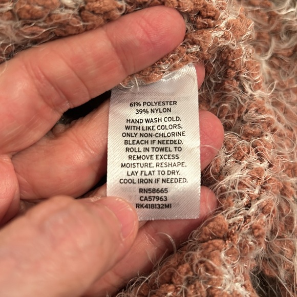 NWT Abound Fuzzy Knit Turtleneck Sweater - Picture 6 of 7